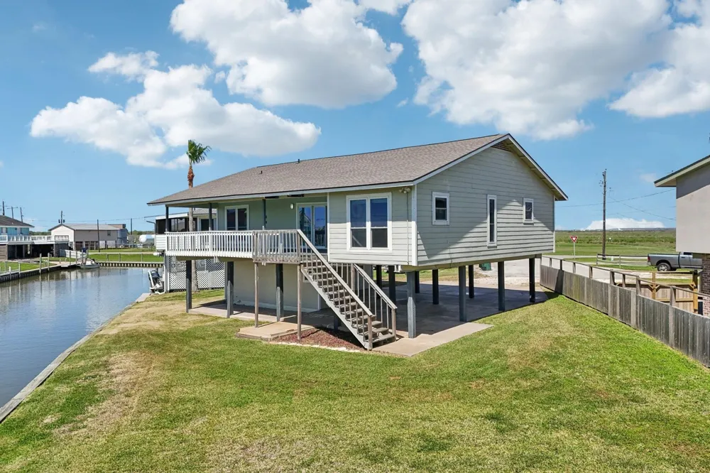 110 Mariner Road Freeport, TX 77541