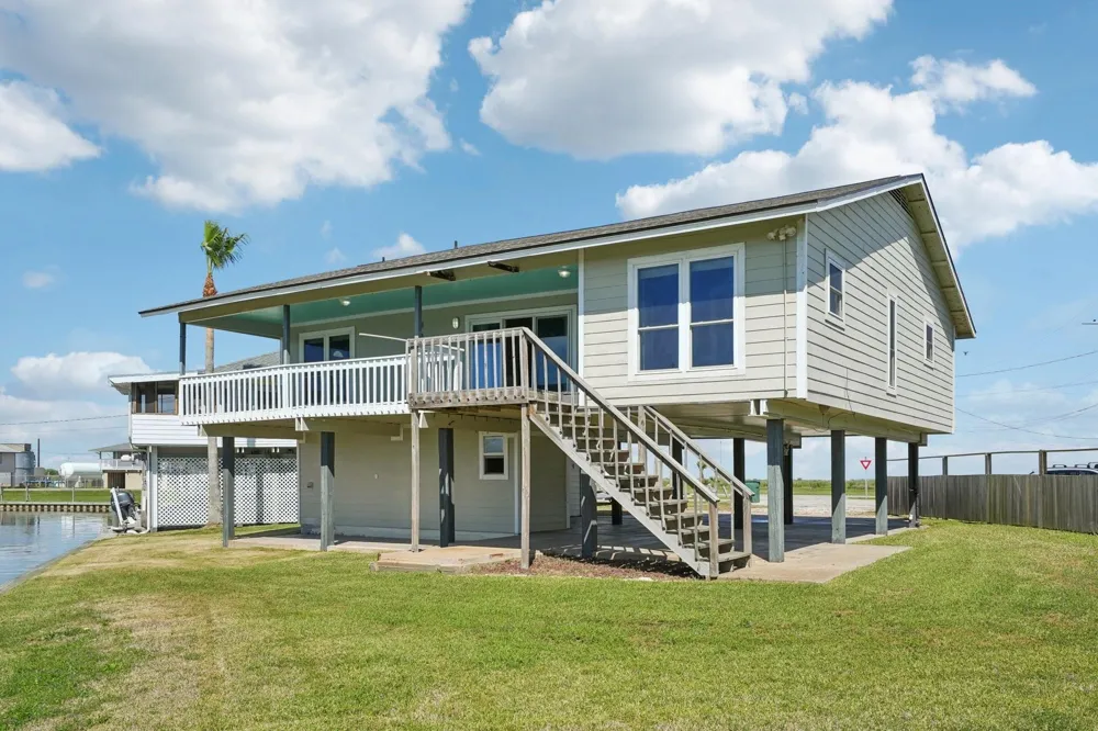 110 Mariner Road Freeport, TX 77541