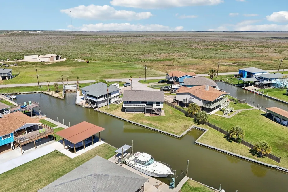 110 Mariner Road Freeport, TX 77541