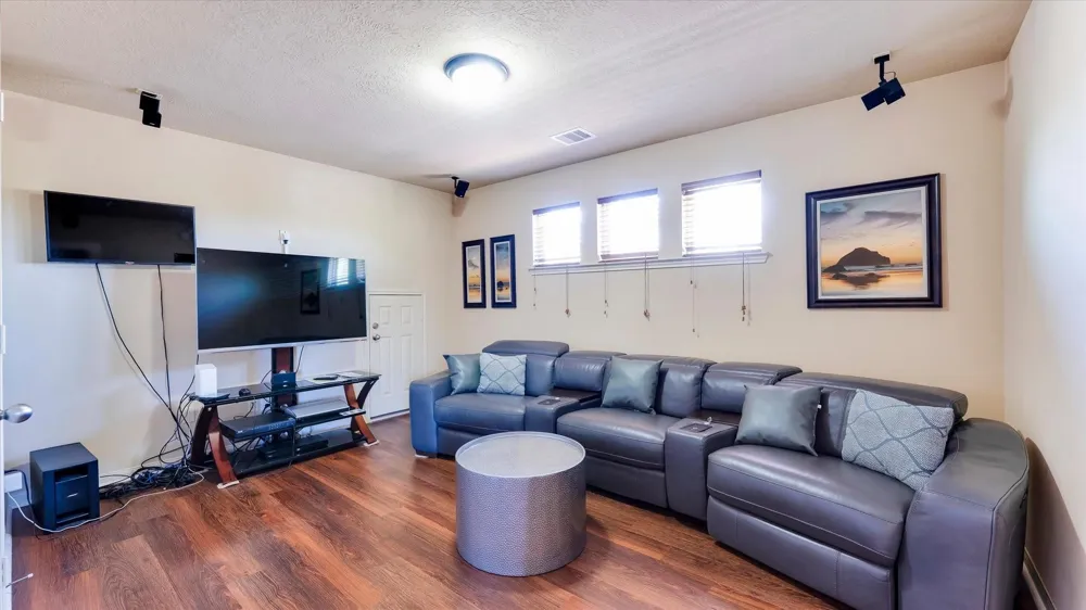 17915 Quiet Loch Lane Houston, TX 77084