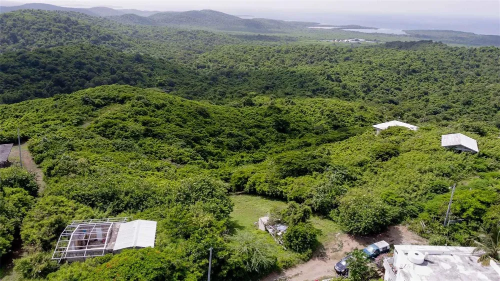 309 CALLE PAPO FOSTER Vieques, PR 00765