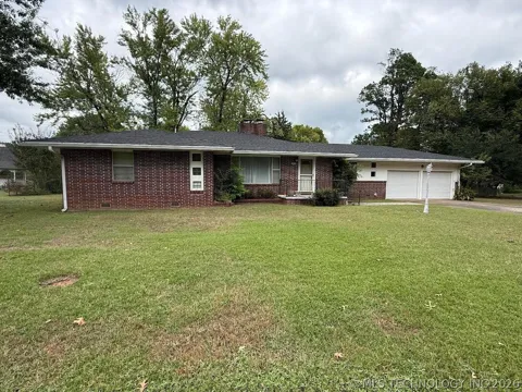 201 NW Rose Lane