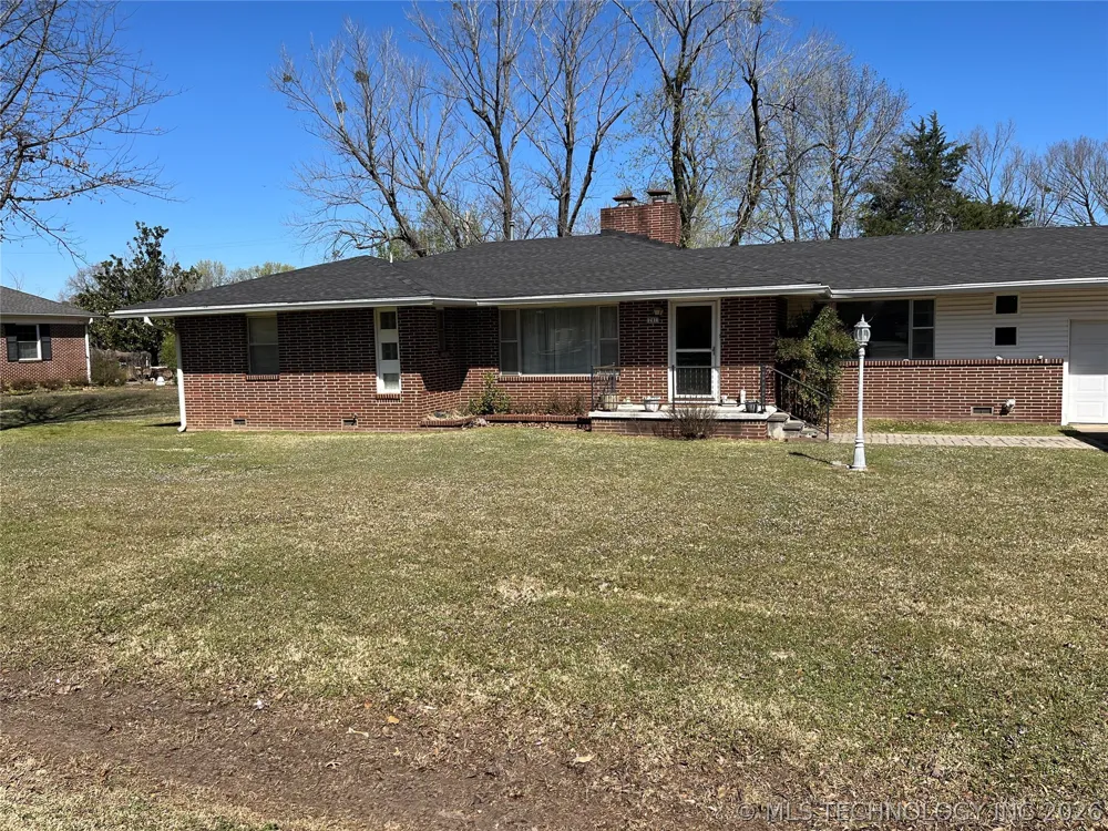 201 NW Rose Lane Stigler, OK 74462