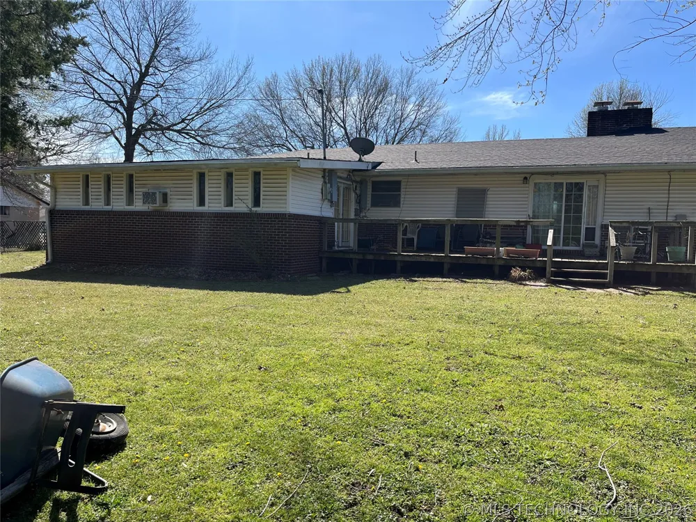 201 NW Rose Lane Stigler, OK 74462