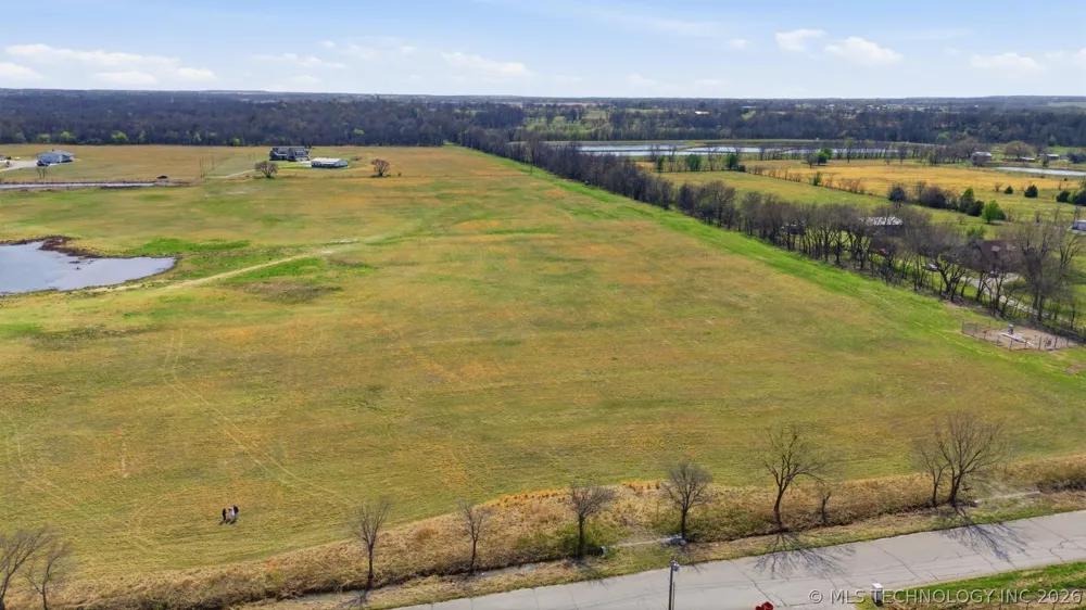 W 201st Street S Mounds, OK 74047