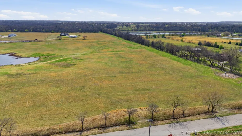 W 201st Street S Mounds, OK 74047