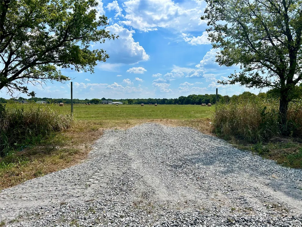 W 201st Street S Mounds, OK 74047