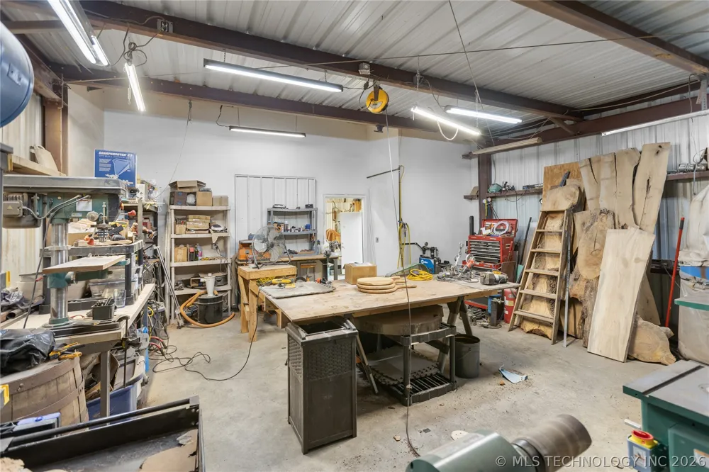 11802 S Hickory Lane Claremore, OK 74017