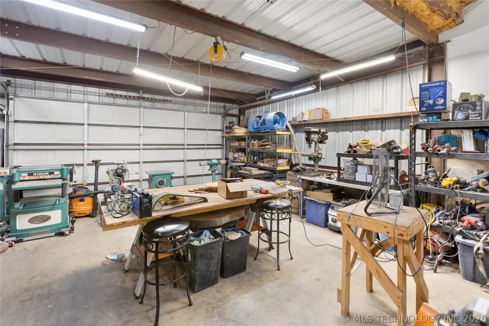 11802 S Hickory Lane Claremore, OK 74017
