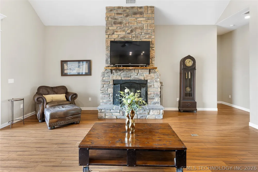 11802 S Hickory Lane Claremore, OK 74017