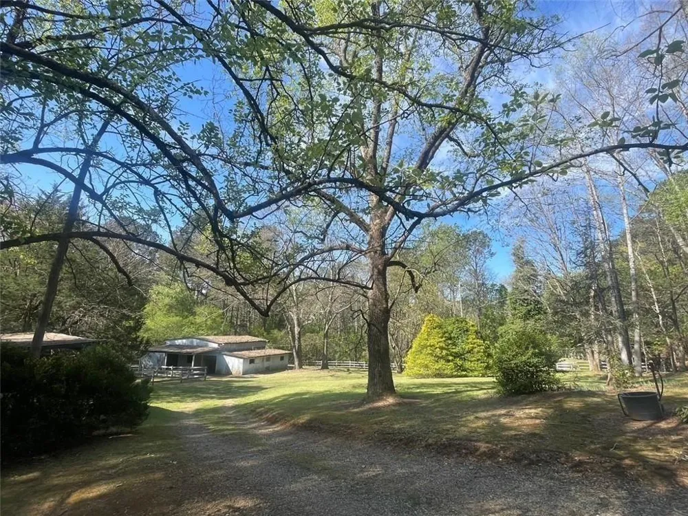 16040 Henderson Road Milton, GA 30004