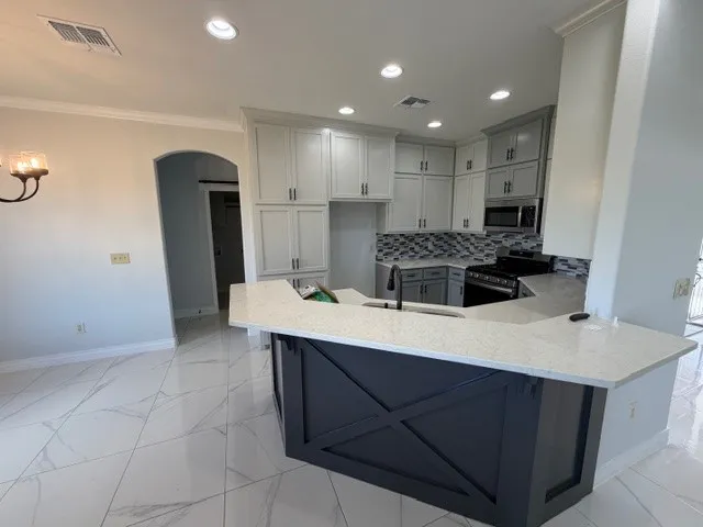 686 County Road 3061 Orange Grove, TX 78372