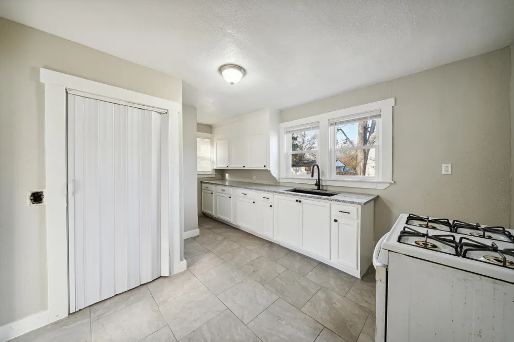 20035 Santa Barbara Drive Detroit, MI 48221