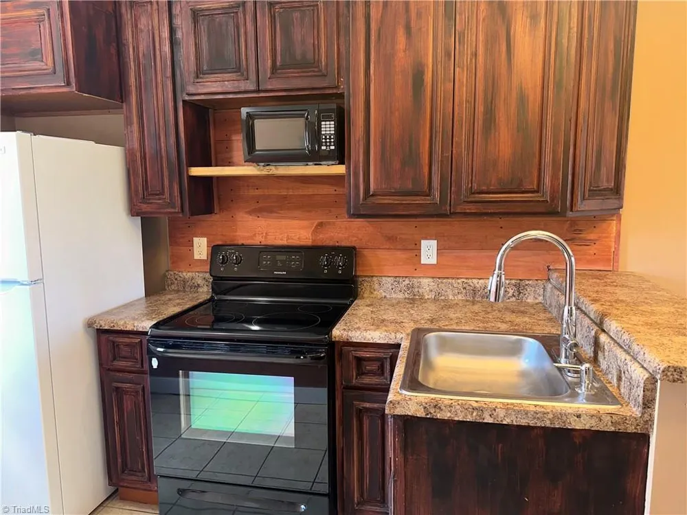 96 Cascade Trail Fancy Gap, VA 24328