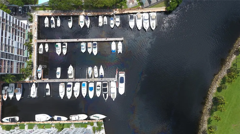 1700 NW North River Dr Miami, FL 33125