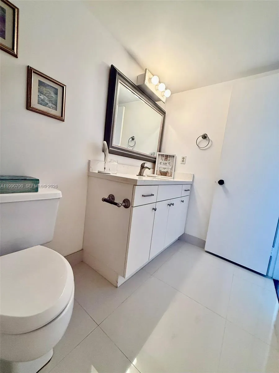 200 Leslie Dr #425 Hallandale Beach, FL 33009