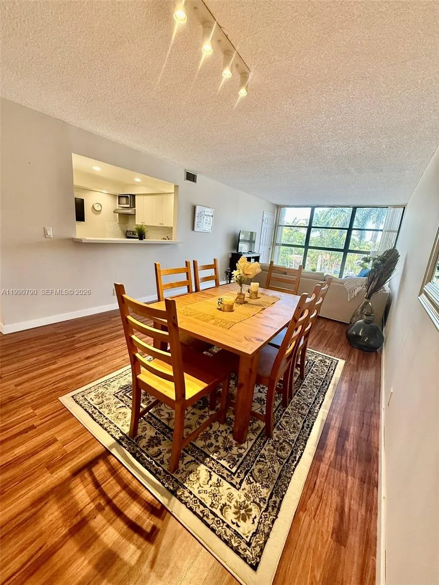 200 Leslie Dr #425 Hallandale Beach, FL 33009