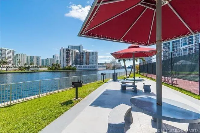 200 Leslie Dr #425 Hallandale Beach, FL 33009