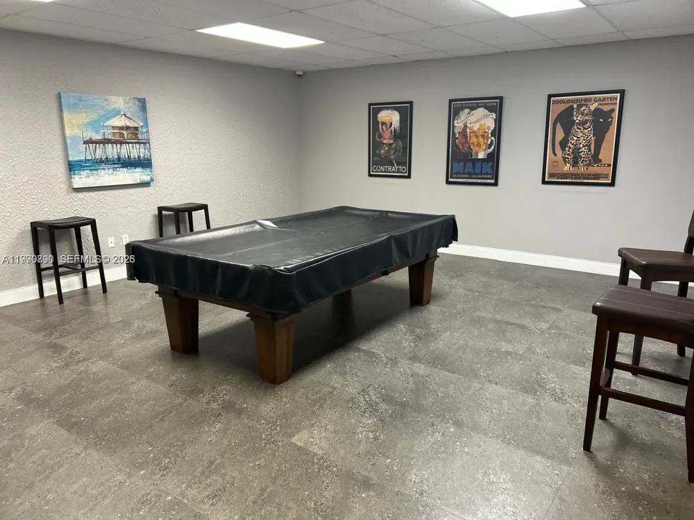 200 Leslie Dr #425 Hallandale Beach, FL 33009