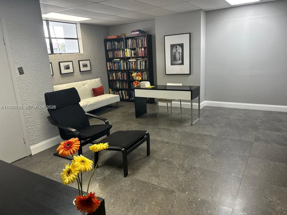 200 Leslie Dr #425 Hallandale Beach, FL 33009