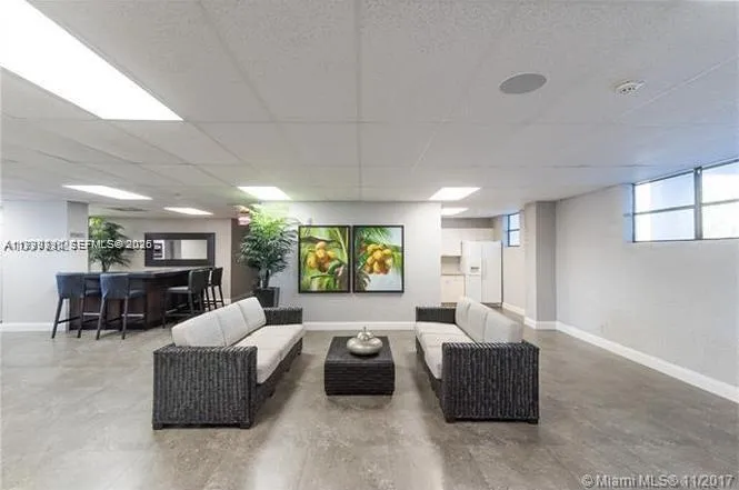 200 Leslie Dr #425 Hallandale Beach, FL 33009