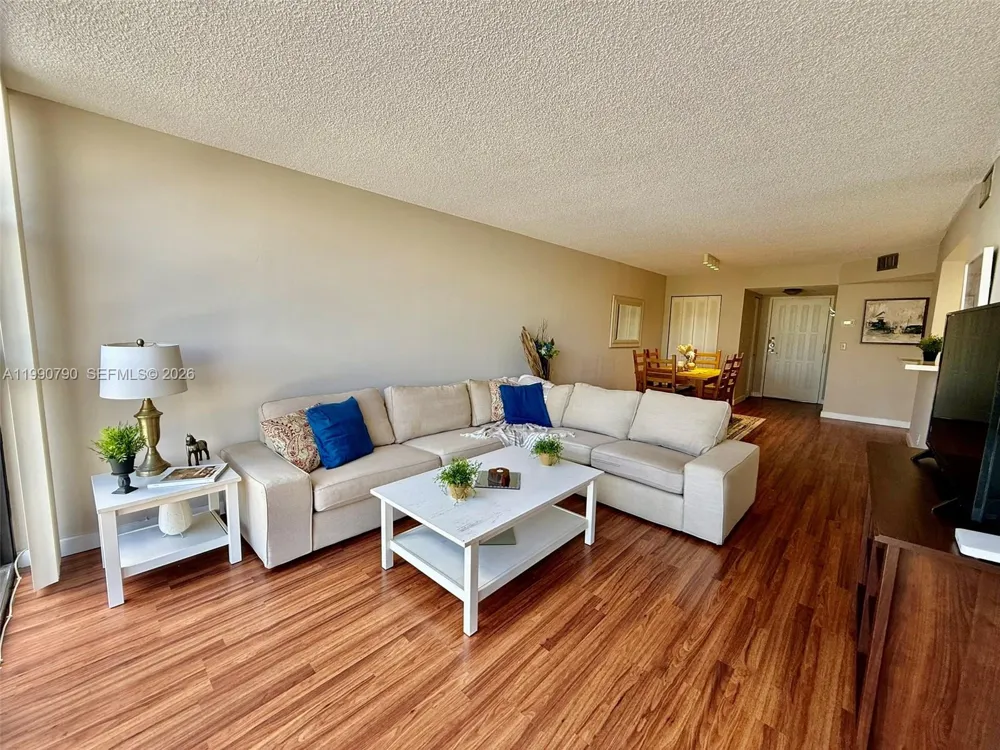 200 Leslie Dr #425 Hallandale Beach, FL 33009