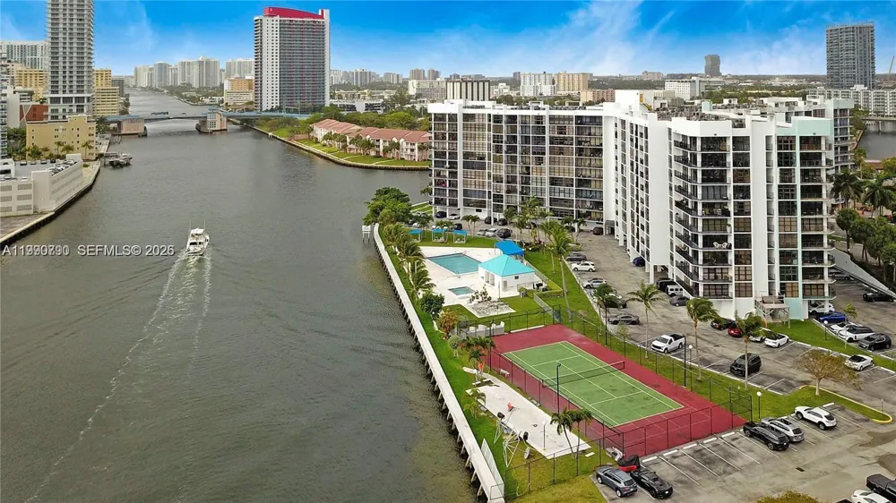 200 Leslie Dr #425 Hallandale Beach, FL 33009