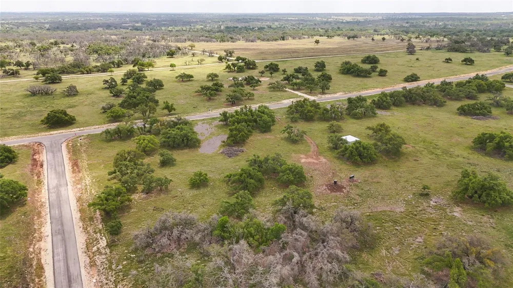 81 Stock Pond Drive Drive Harper, TX 78631