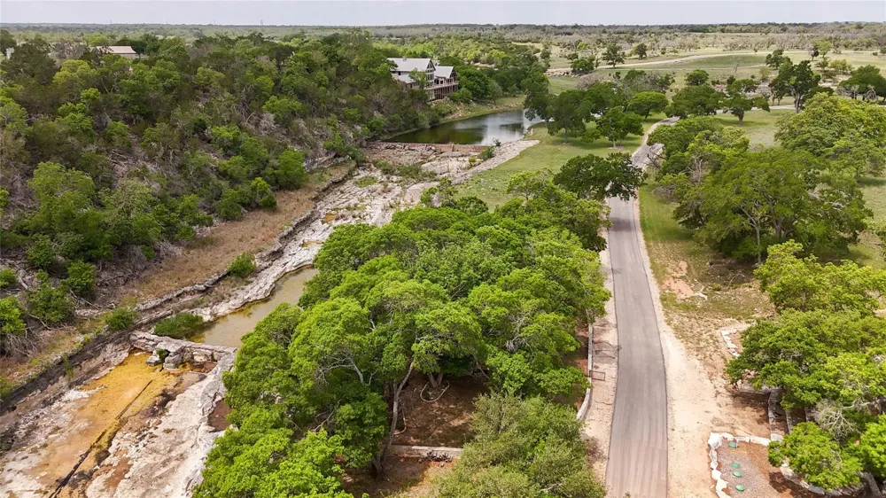 81 Stock Pond Drive Drive Harper, TX 78631