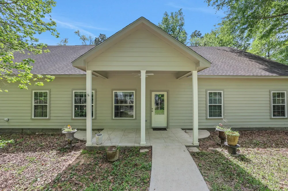 1290 Spring Ridge Road Coldspring, TX 77331