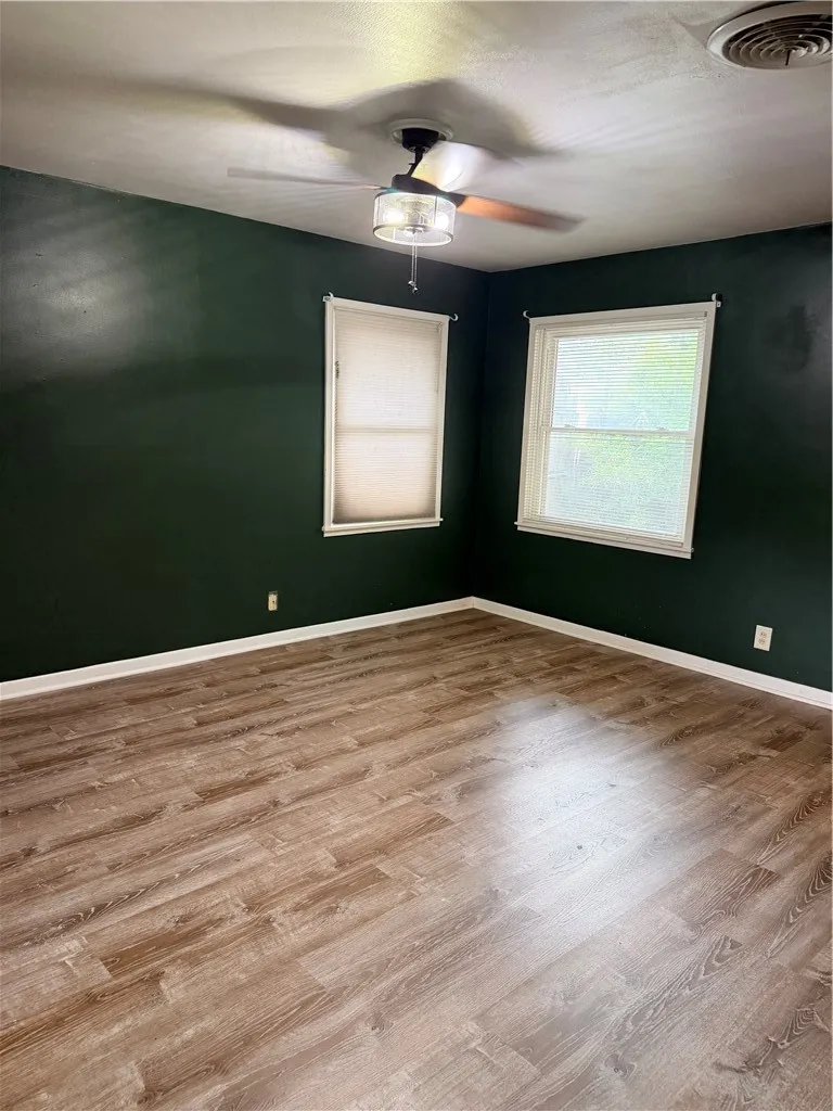 525 Grant Place Corpus Christi, TX 78411