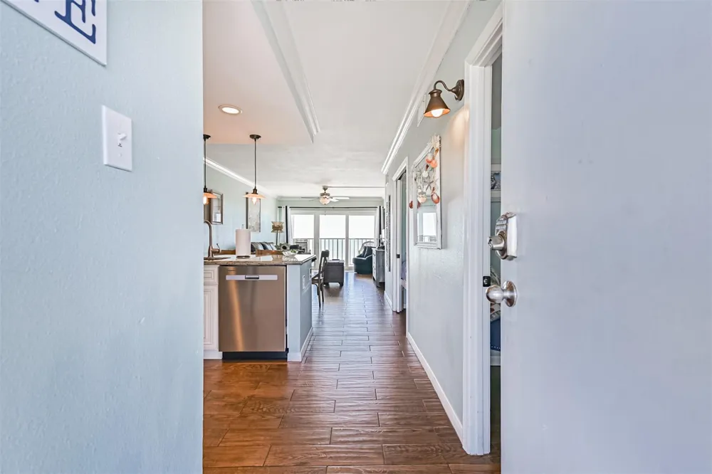 7310 Seawall Boulevard #1203 Galveston, TX 77551