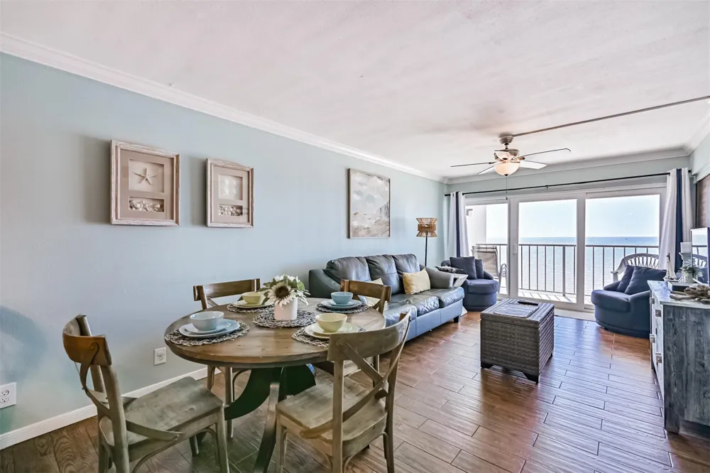 7310 Seawall Boulevard #1203 Galveston, TX 77551