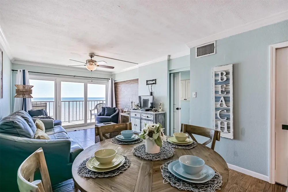 7310 Seawall Boulevard #1203 Galveston, TX 77551