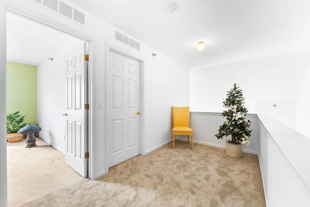 9475 Lakeside Drive Ypsilanti Charter Township, MI 48197