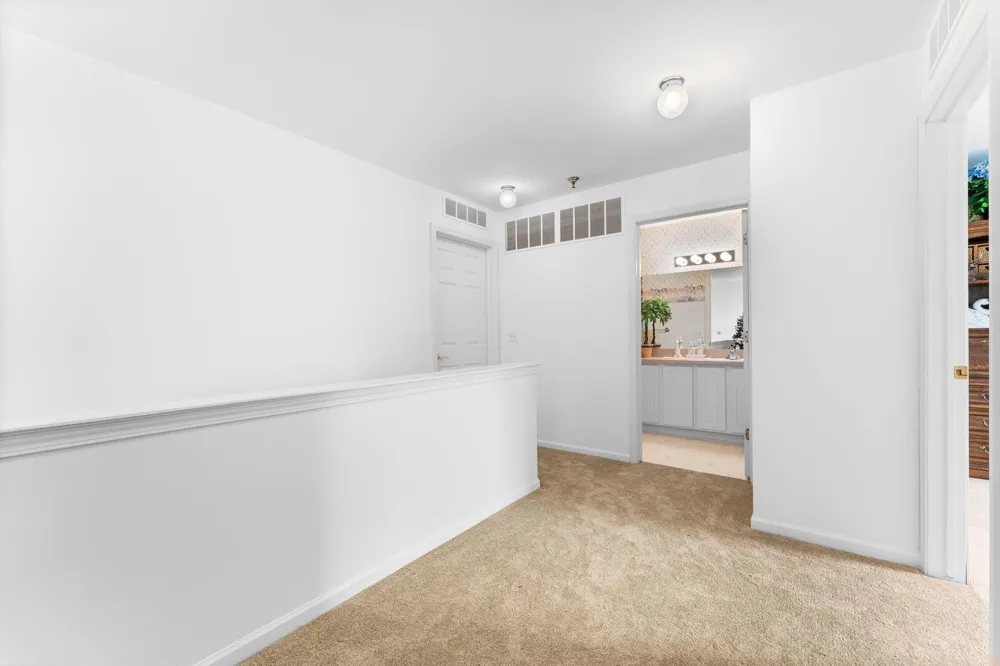 9475 Lakeside Drive Ypsilanti Charter Township, MI 48197