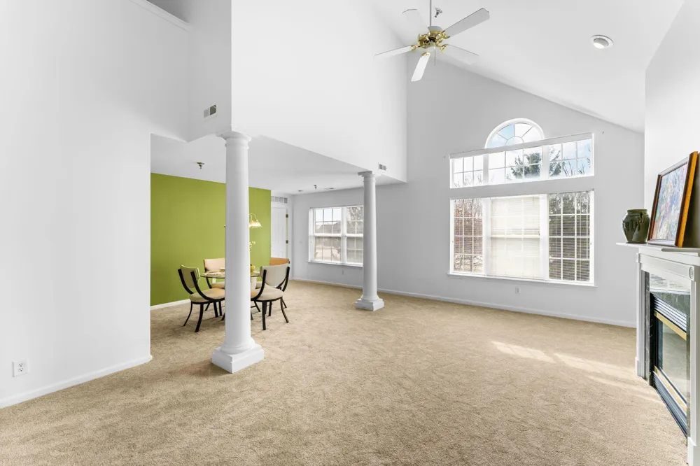 9475 Lakeside Drive Ypsilanti Charter Township, MI 48197