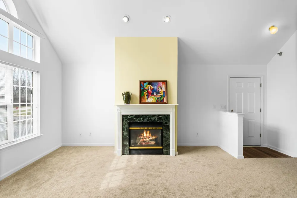 9475 Lakeside Drive Ypsilanti Charter Township, MI 48197