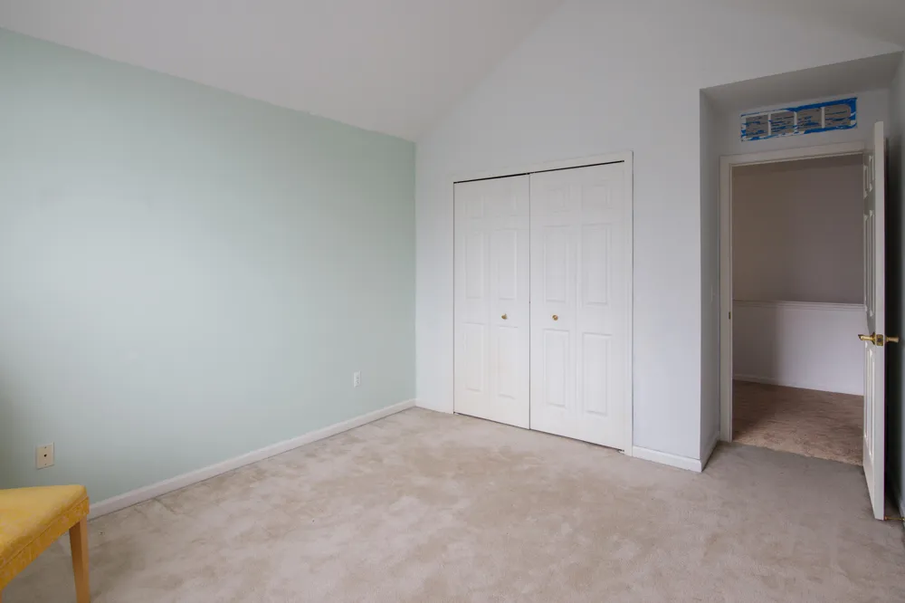 9475 Lakeside Drive Ypsilanti Charter Township, MI 48197