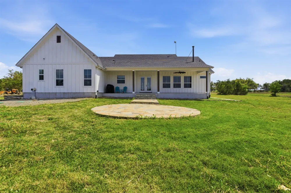 300 County Road 220 Florence, TX 76527