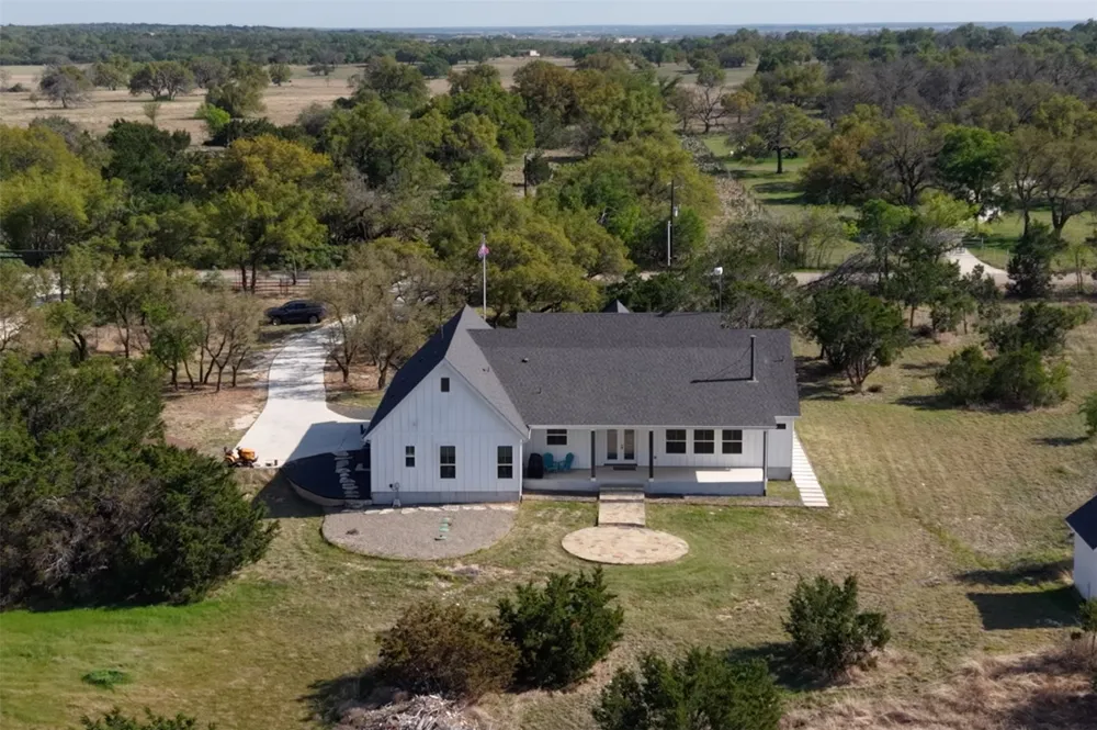 300 County Road 220 Florence, TX 76527