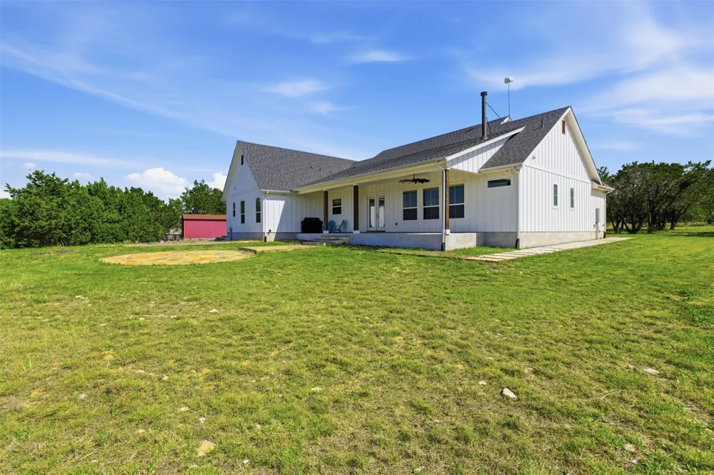 300 County Road 220 Florence, TX 76527