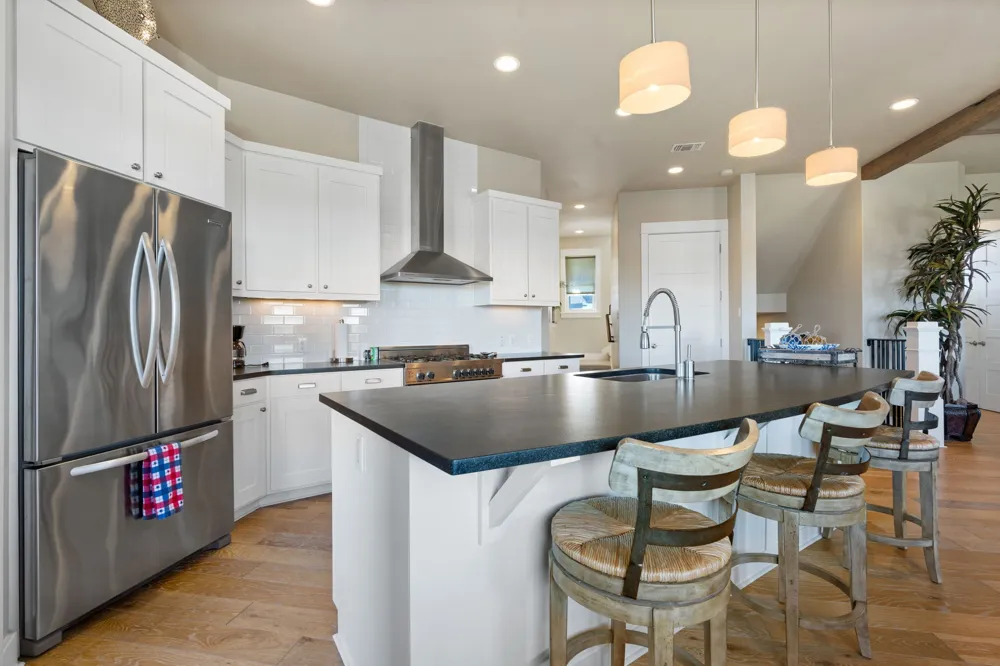 2208 Seabiscuit Cove #133 Spicewood, TX 78669