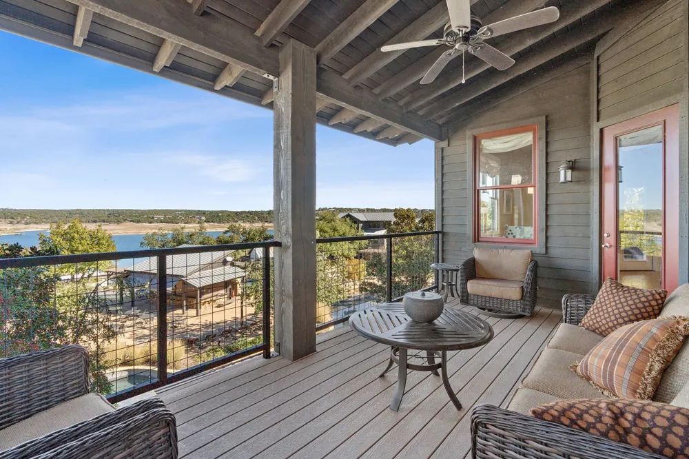 2208 Seabiscuit Cove #133 Spicewood, TX 78669