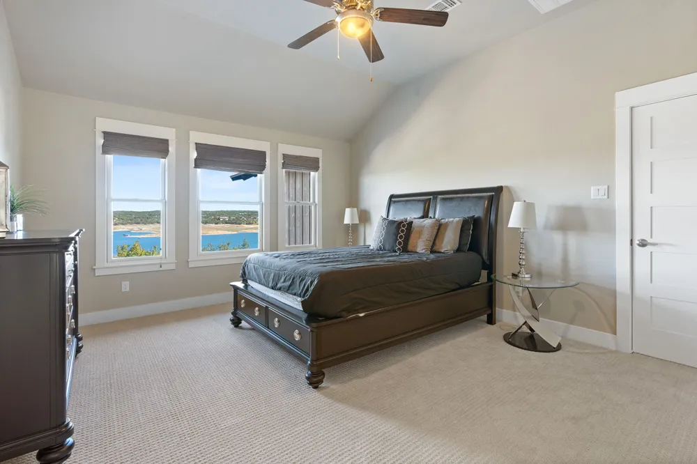 2208 Seabiscuit Cove #133 Spicewood, TX 78669