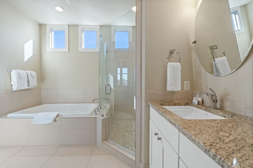 2208 Seabiscuit Cove #133 Spicewood, TX 78669