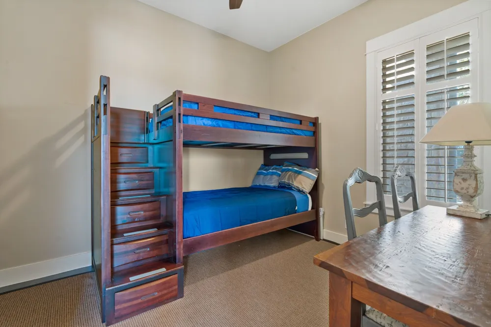 2208 Seabiscuit Cove #133 Spicewood, TX 78669