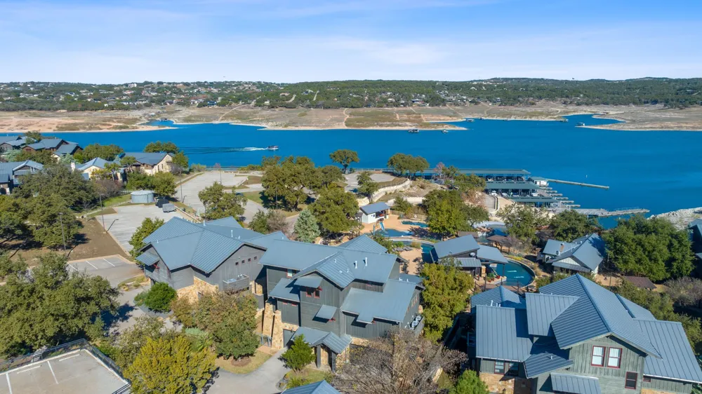 2208 Seabiscuit Cove #133 Spicewood, TX 78669