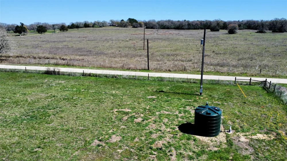 5 TX-304 Highway Rosanky, TX 78953