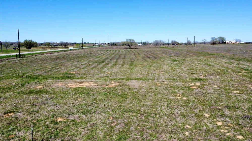5 TX-304 Highway Rosanky, TX 78953